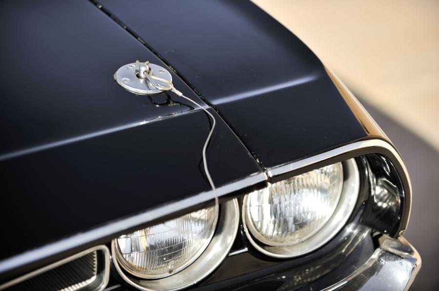  Dodge Challenger R/T Hemi 1971 года  (фото 12 из 17)